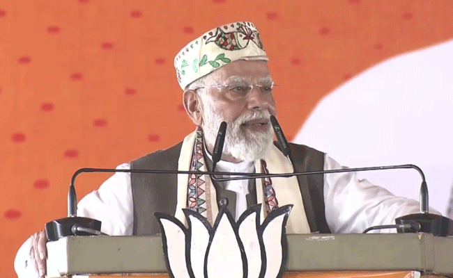 समस्तीपुर चुनावी रैली में बोले पीएम मोदी- अब लालटेन की जरूरत नहीं