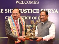 मुख्यमंत्री विष्णुदेव साय ने भारत के मुख्य न्यायाधीश न्यायमूर्ति सूर्यकांत का किया आत्मीय स्वागत….