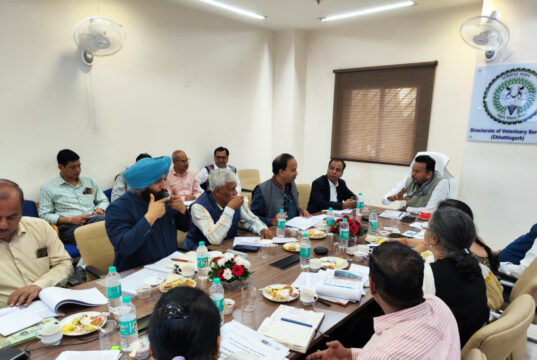 पशुपालन योजनाओं की मॉनिटरिंग के लिए छत्तीसगढ़ पहुंचे केंद्रीय दल- दुर्ग, बालोद और बेमेतरा में राष्ट्रीय गोकुल मिशन सहित अन्य चार योजनाएं जांच के दायरे में….