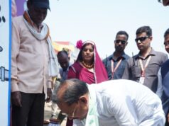 मुख्यमंत्री विष्णु देव साय ने प्रधानमंत्री आवास हितग्राही के गृह प्रवेश में की सहभागिता, मोर गांव मोर पानी अभियान के तहत सोखता पिट निर्माण में किया श्रमदान, जल संरक्षण का दिया संदेश…