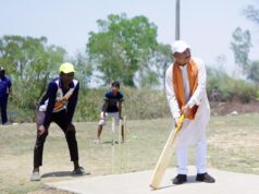जब मुख्यमंत्री उतरे मैदान में: सुशासन तिहार में बच्चों संग खेला क्रिकेट, बढ़ाया हौसला…..