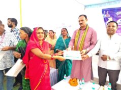 मझौली शिविर में सविता को मौके पर मिला आयुष्मान कार्ड, ग्रामीणों की समस्याओं का हुआ त्वरित निराकरणस्वास्थ्य मंत्री श्याम बिहारी जायसवाल ने अपने हाथों से सौंपा आयुष्मान कार्ड…..