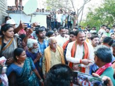 गैस सिलेंडर विस्फोट में 4 की मौत, स्वास्थ्य मंत्री श्याम बिहारी जायसवाल ने परिजनों से मिलकर जताया शोक…..