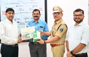महिला स्व-सहायता समूहों के ‘विष्णु भोग’ चावल की खुशबू पहुंची पुलिस मुख्यालय तक….