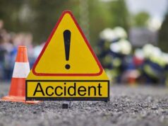 CG Accident- CG में खौफनाक सड़क हादसा: दो बाइकों की आमने-सामने भिड़ंत के बाद सड़क पर गिरे युवकों को ट्रक ने कुचला, 2 की मौके पर मौत; बाइक में लगी आग, तीन गंभीर घायल…..