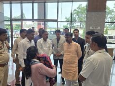 घायल जवानों से मिले वन मंत्री केदार कश्यप, बेहतर उपचार के दिए निर्देश….