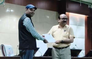 कर्मयोगी पोर्टल में प्रदेश में द्वितीय स्थान पर रहे व्याख्याता प्रेम नारायण नायक, मुख्य सचिव ने किया सम्मानित…..